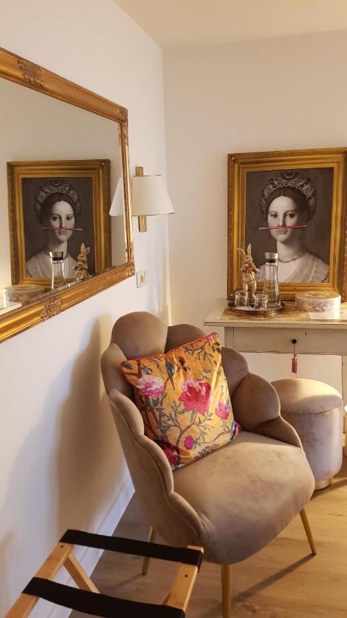 Das Kleine Hotel Iphofen, Fruehstueckszauber, No Waste, Nachhaltig, Nahe Aller Weingueter, Knauf Gips Kg Und Connekt, Kleines Secret Mit Garten & Terrassen, Tv Mirrorring, 55" Tv, Fine Dining, Hunde Willkommen Exteriér fotografie