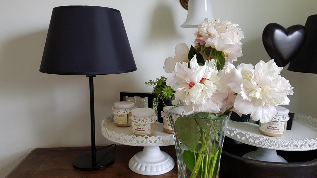 Das Kleine Hotel Iphofen, Fruehstueckszauber, No Waste, Nachhaltig, Nahe Aller Weingueter, Knauf Gips Kg Und Connekt, Kleines Secret Mit Garten & Terrassen, Tv Mirrorring, 55" Tv, Fine Dining, Hunde Willkommen Exteriér fotografie
