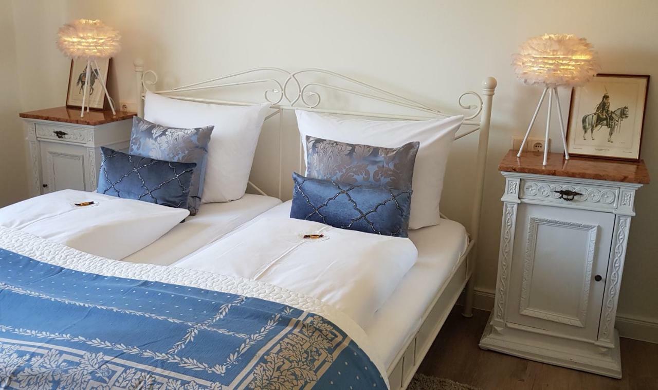 Das Kleine Hotel Iphofen, Fruehstueckszauber, No Waste, Nachhaltig, Nahe Aller Weingueter, Knauf Gips Kg Und Connekt, Kleines Secret Mit Garten & Terrassen, Tv Mirrorring, 55" Tv, Fine Dining, Hunde Willkommen Exteriér fotografie