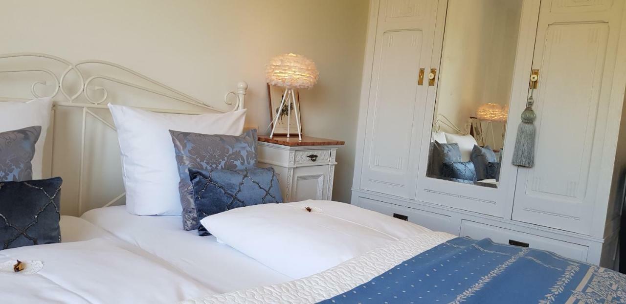 Das Kleine Hotel Iphofen, Fruehstueckszauber, No Waste, Nachhaltig, Nahe Aller Weingueter, Knauf Gips Kg Und Connekt, Kleines Secret Mit Garten & Terrassen, Tv Mirrorring, 55" Tv, Fine Dining, Hunde Willkommen Exteriér fotografie