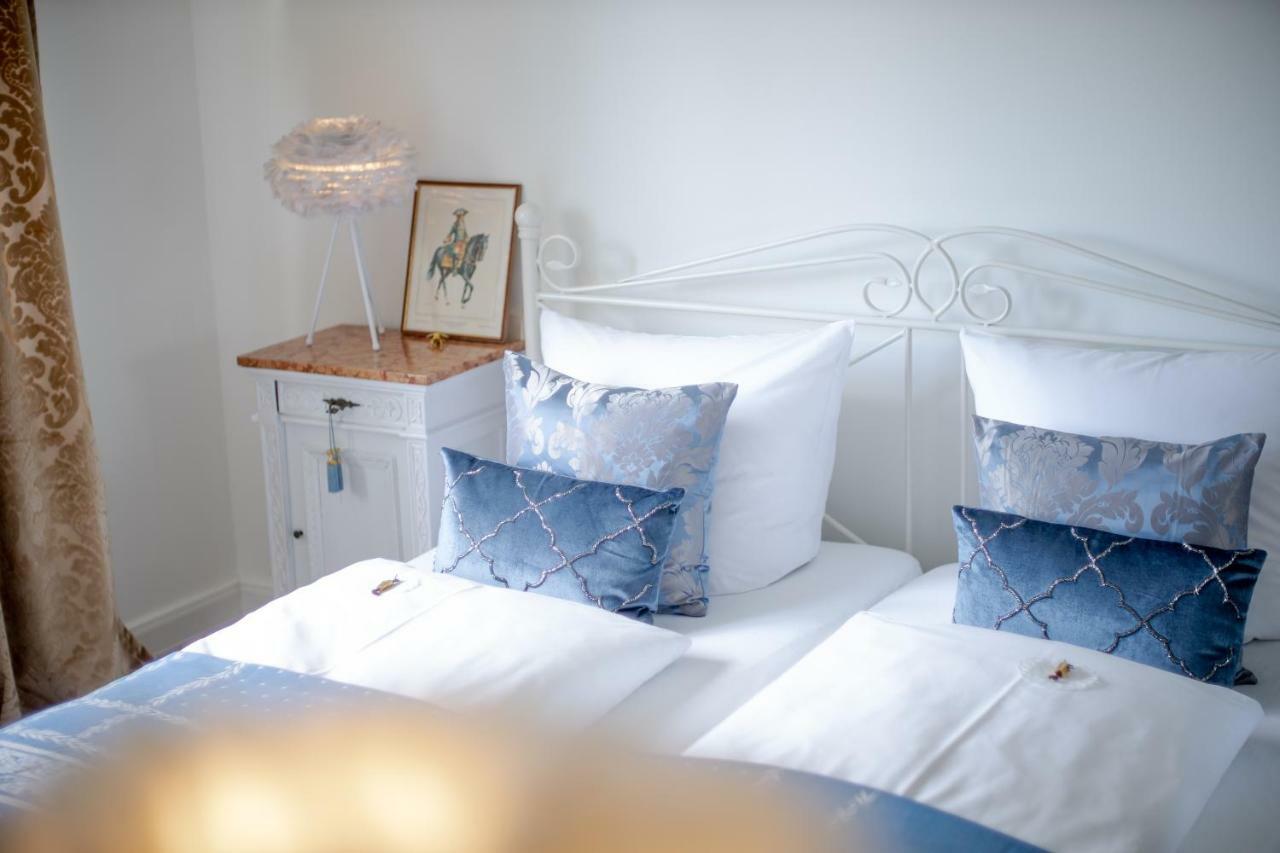 Das Kleine Hotel Iphofen, Fruehstueckszauber, No Waste, Nachhaltig, Nahe Aller Weingueter, Knauf Gips Kg Und Connekt, Kleines Secret Mit Garten & Terrassen, Tv Mirrorring, 55" Tv, Fine Dining, Hunde Willkommen Exteriér fotografie